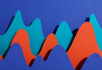 Z-Wave, Zigbee, Wi-Fi și Bluetooth: Alegerea Tehnologiei Potrivite pentru Casa Inteligentă